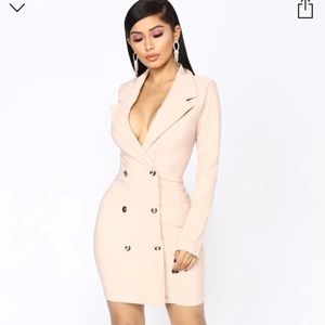 Enterprise Blazer Dress size m blush